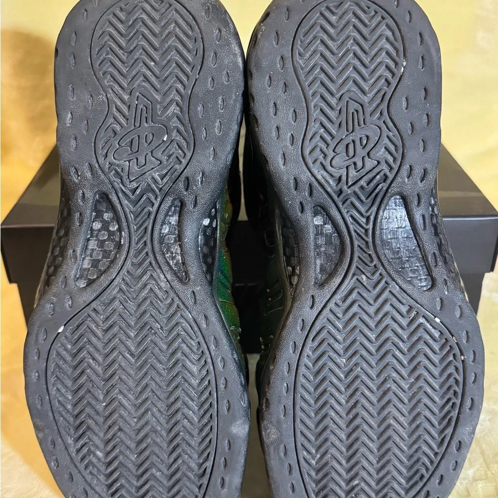 Nike Air Foamposite One Legion Green - Picture 4 of 5